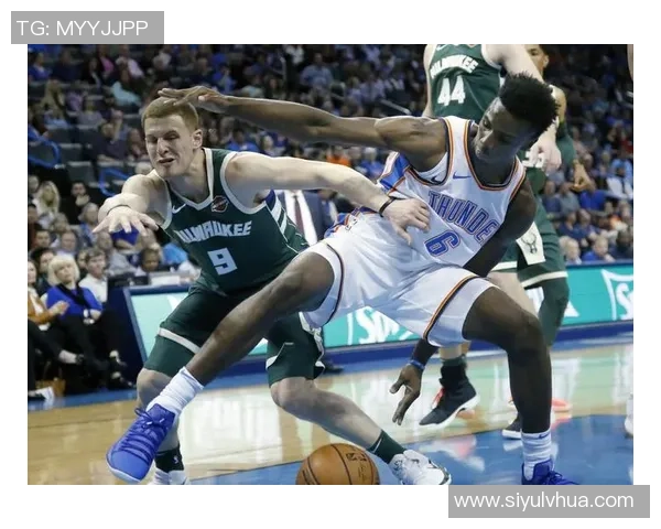 一年前的今天NBA总决赛雄鹿战胜雷霆夺冠老里与全队欢庆胜利时刻