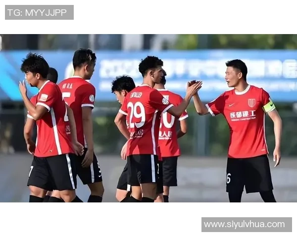 富安健洋加盟阿贾克斯因信任感强烈期待明年英格兰拉练之旅